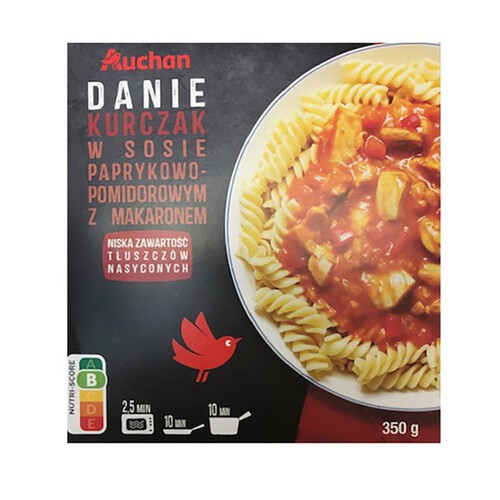 Kurczak w sosie paprykowo-pomidorowym z makaronem Auchan 350 g